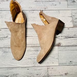 Klub nico bae scalloped sand ankle booties